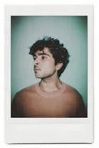 man in brown crew neck shirt