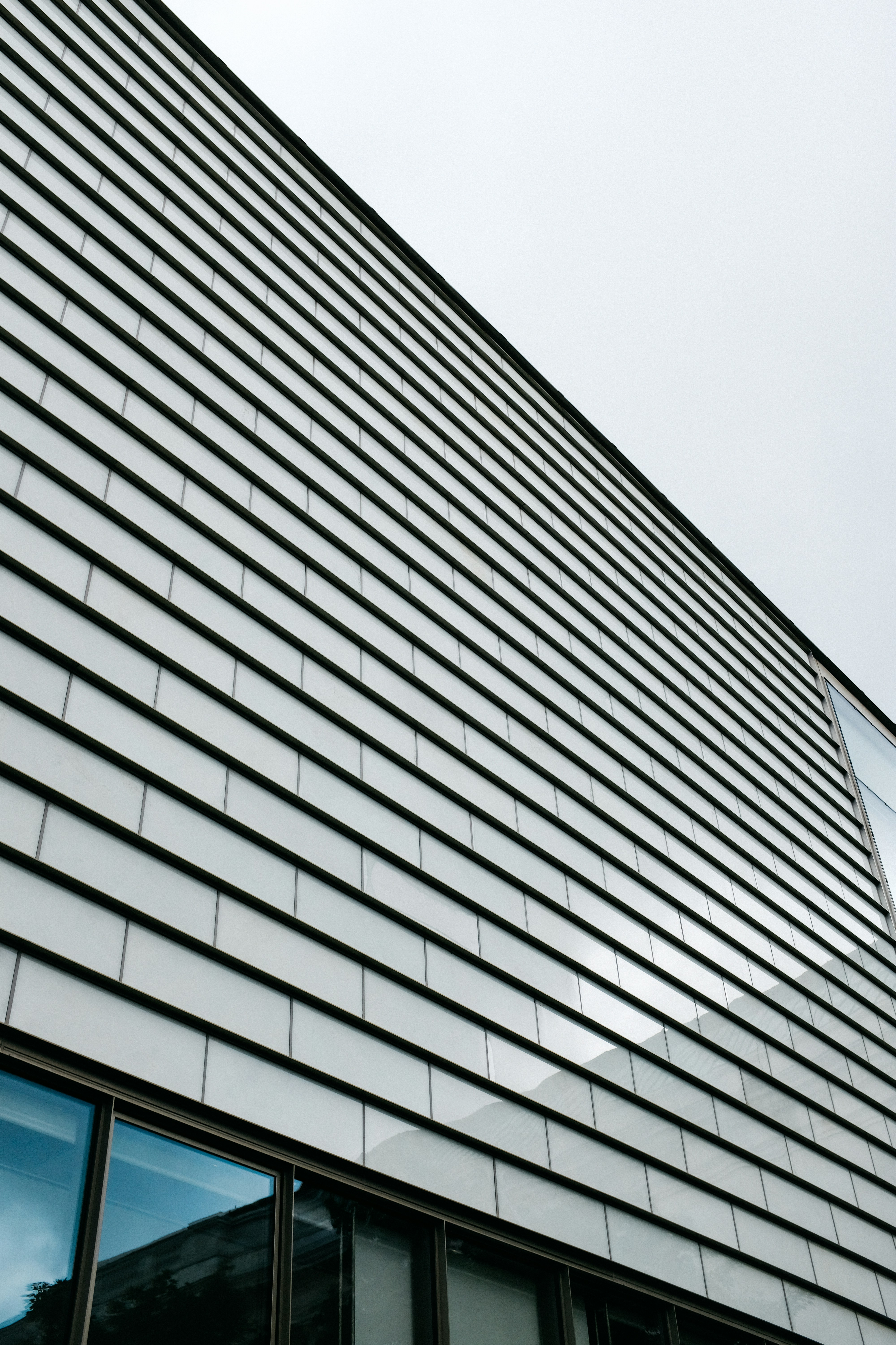 Photo by adrienolichon