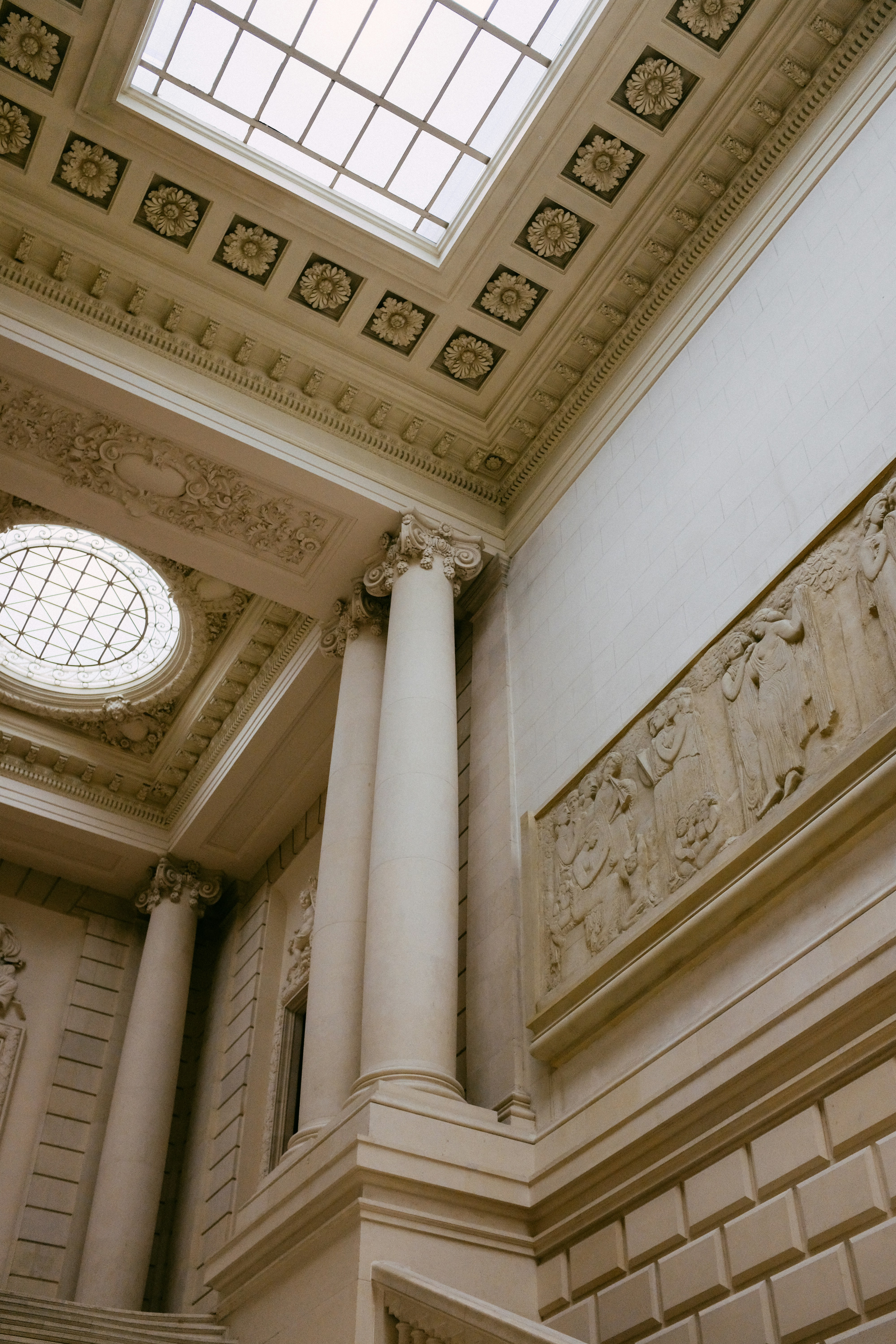 Photo by adrienolichon