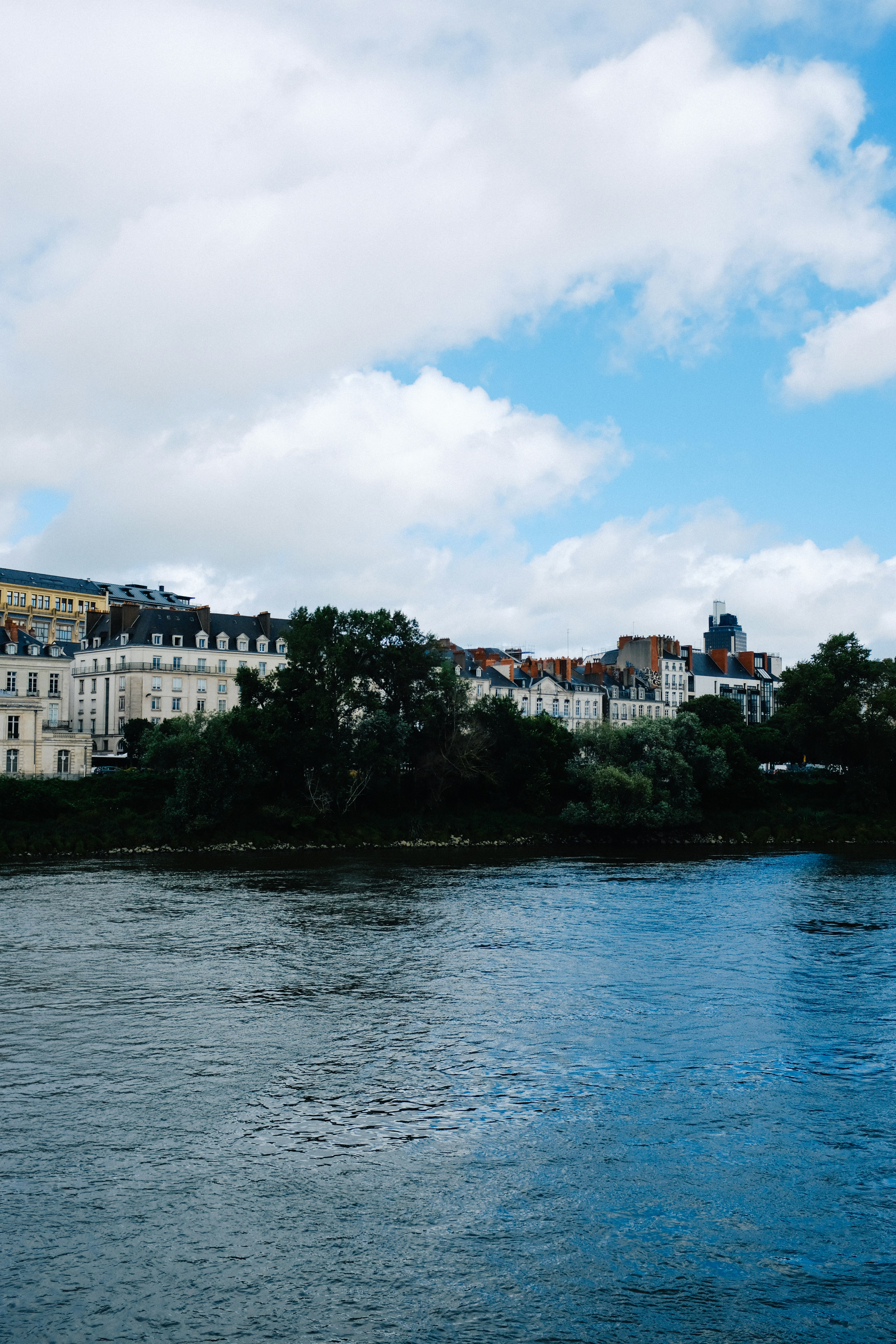 Photo by adrienolichon