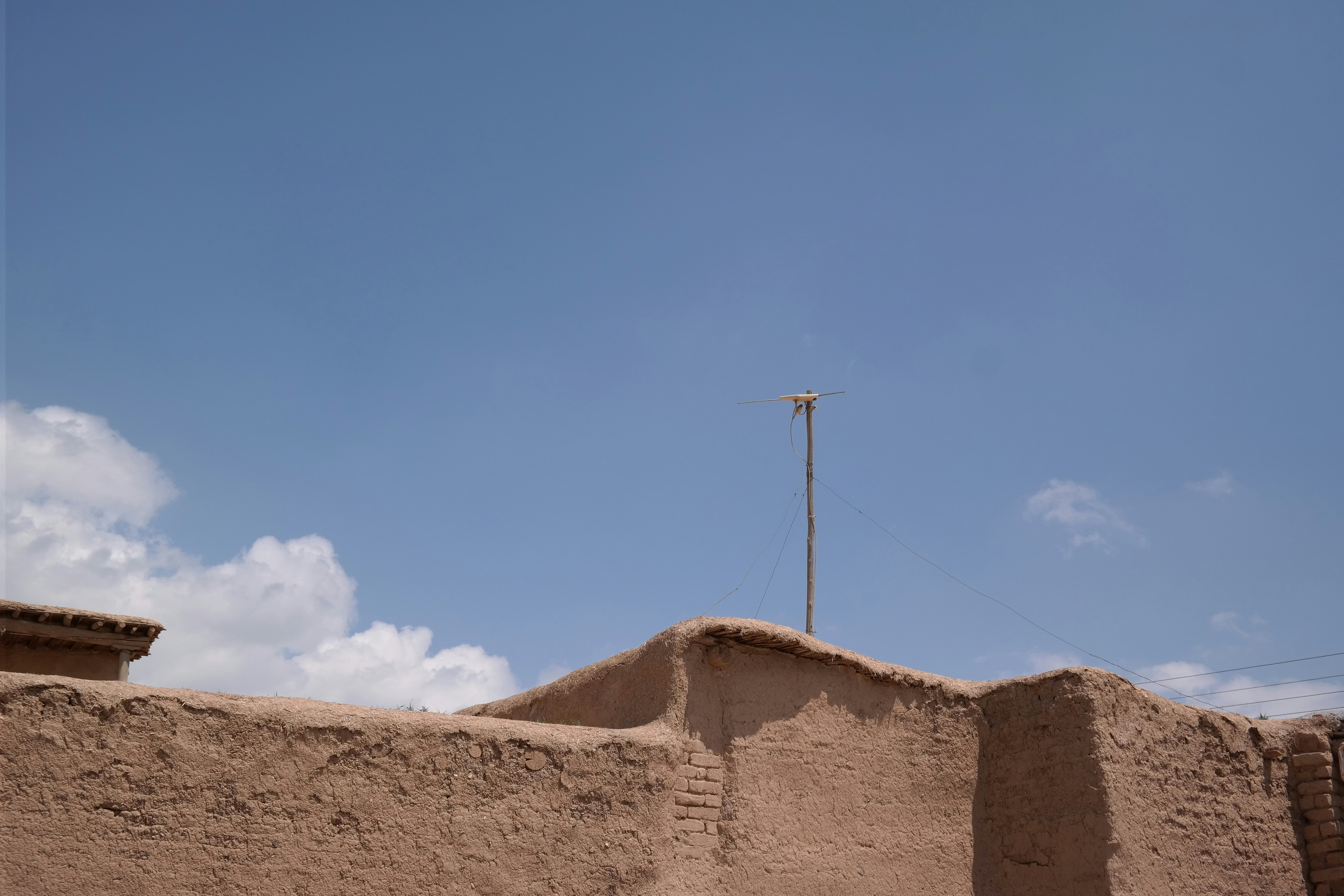 Photo by saeidtabardar