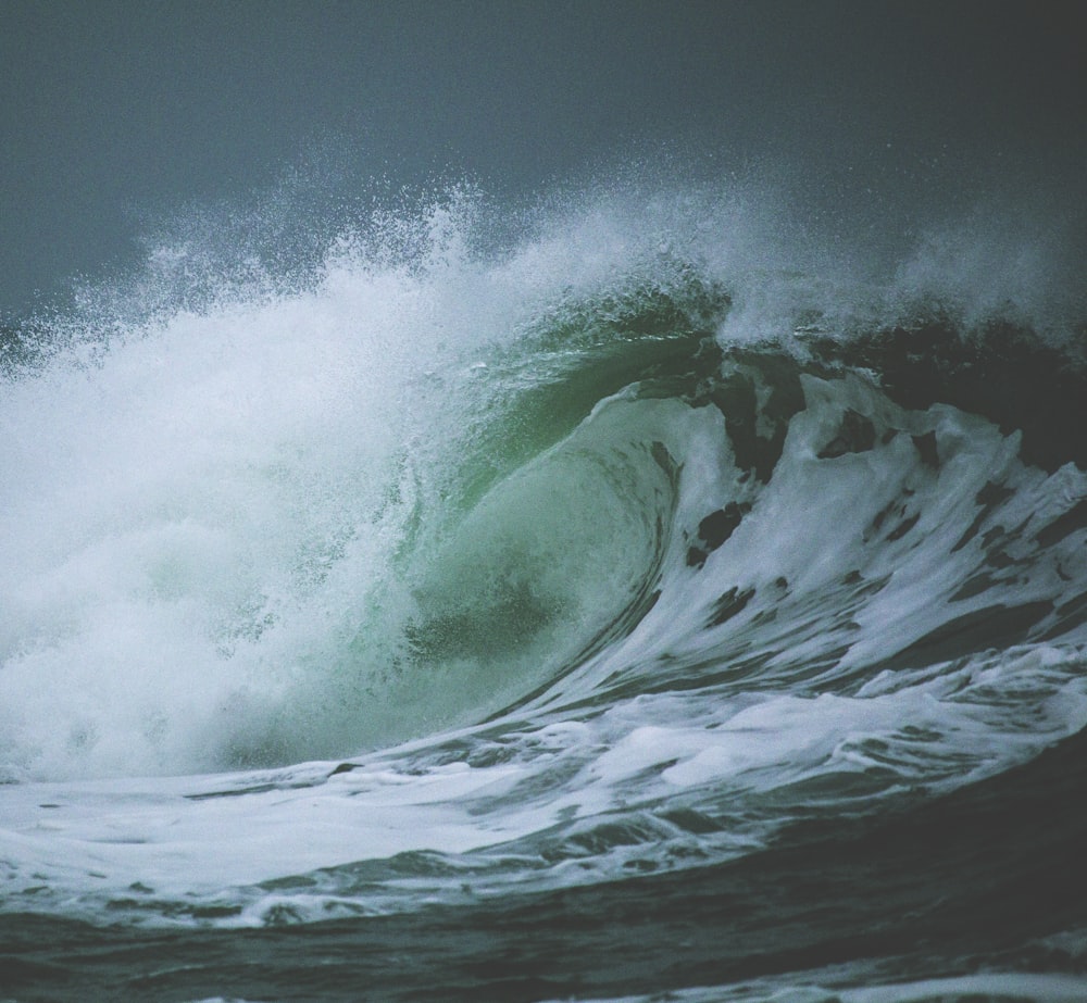 water waves in close up photography