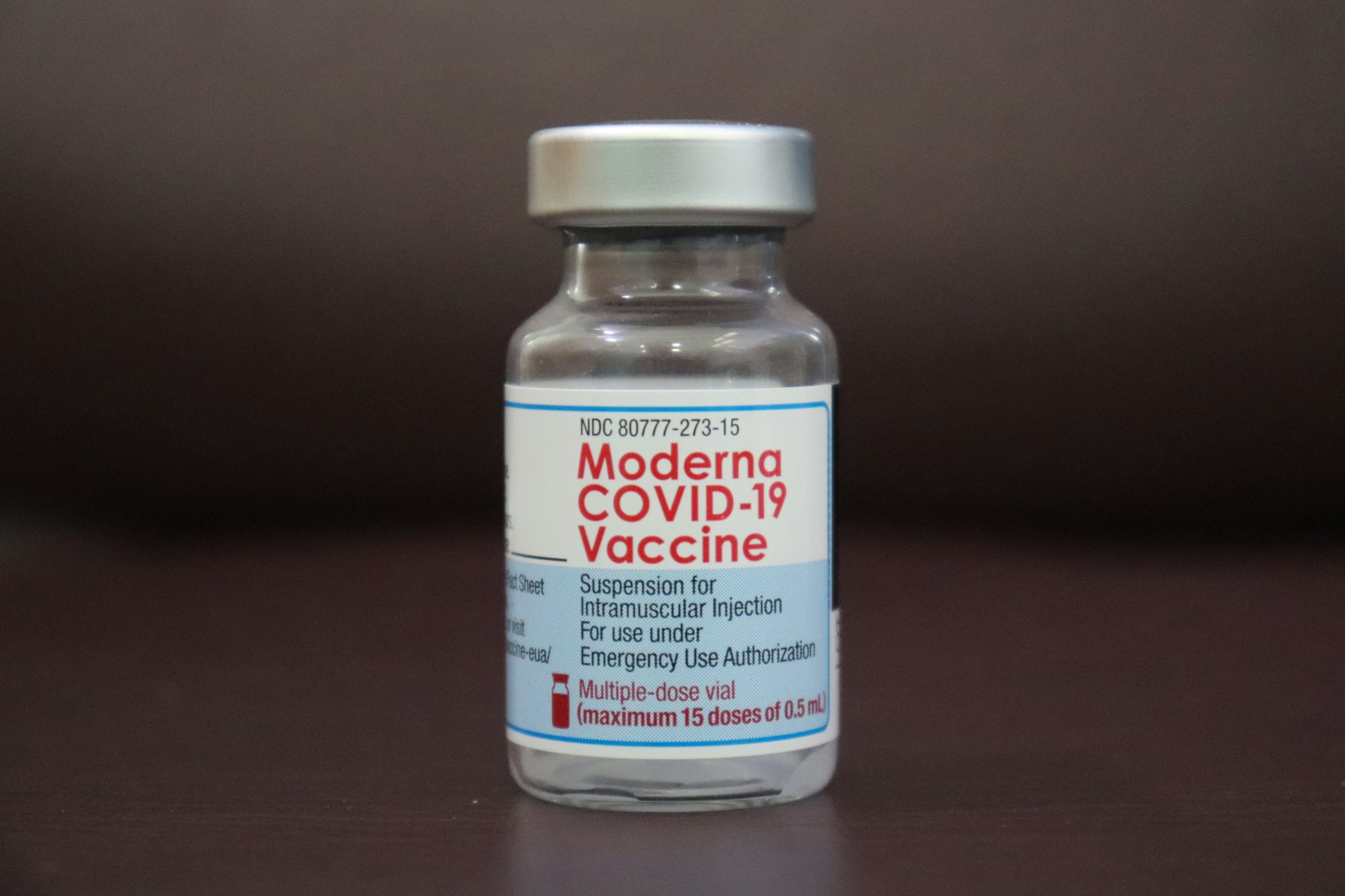 การแข่งขันเพื่อฉีดวัคซีน: วัคซีน COVID-19 สำหรับทุกกลุ่มอายุ