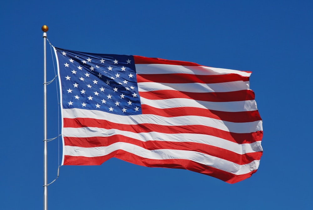 Foto zum Thema US eine Flagge auf der Stange – Kostenloses Bild zu Flagge  auf Unsplash