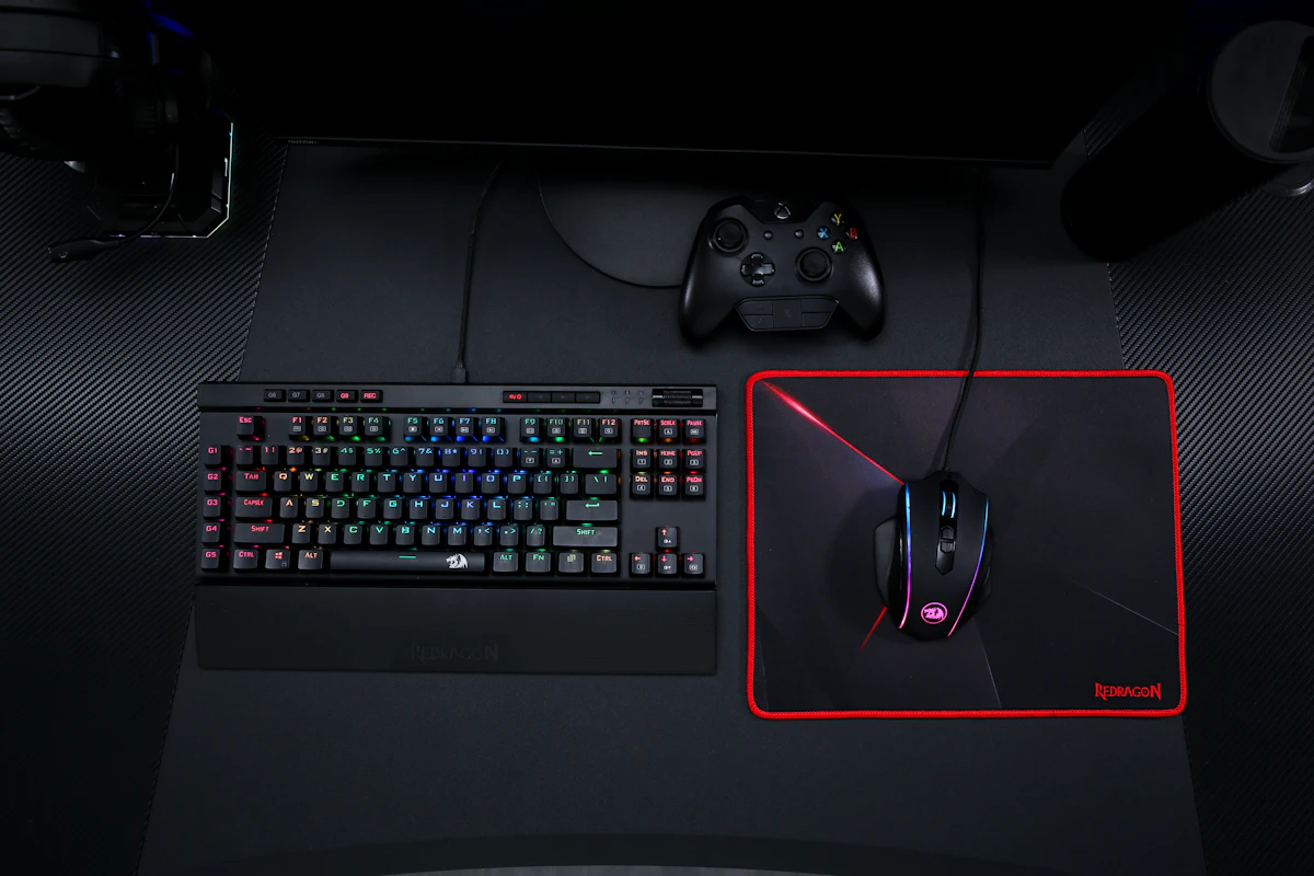 Creator gaming desk with microphone keyboard mouse and setup accessories