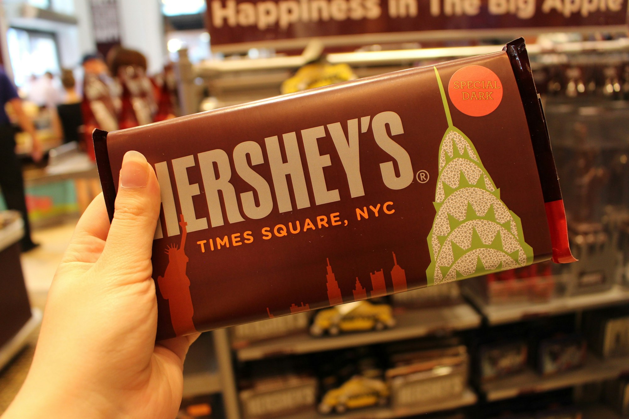 🍫New Yorker files lawsuit against Hershey, claiming chocolate products contain dangerous levels of heavy metals.