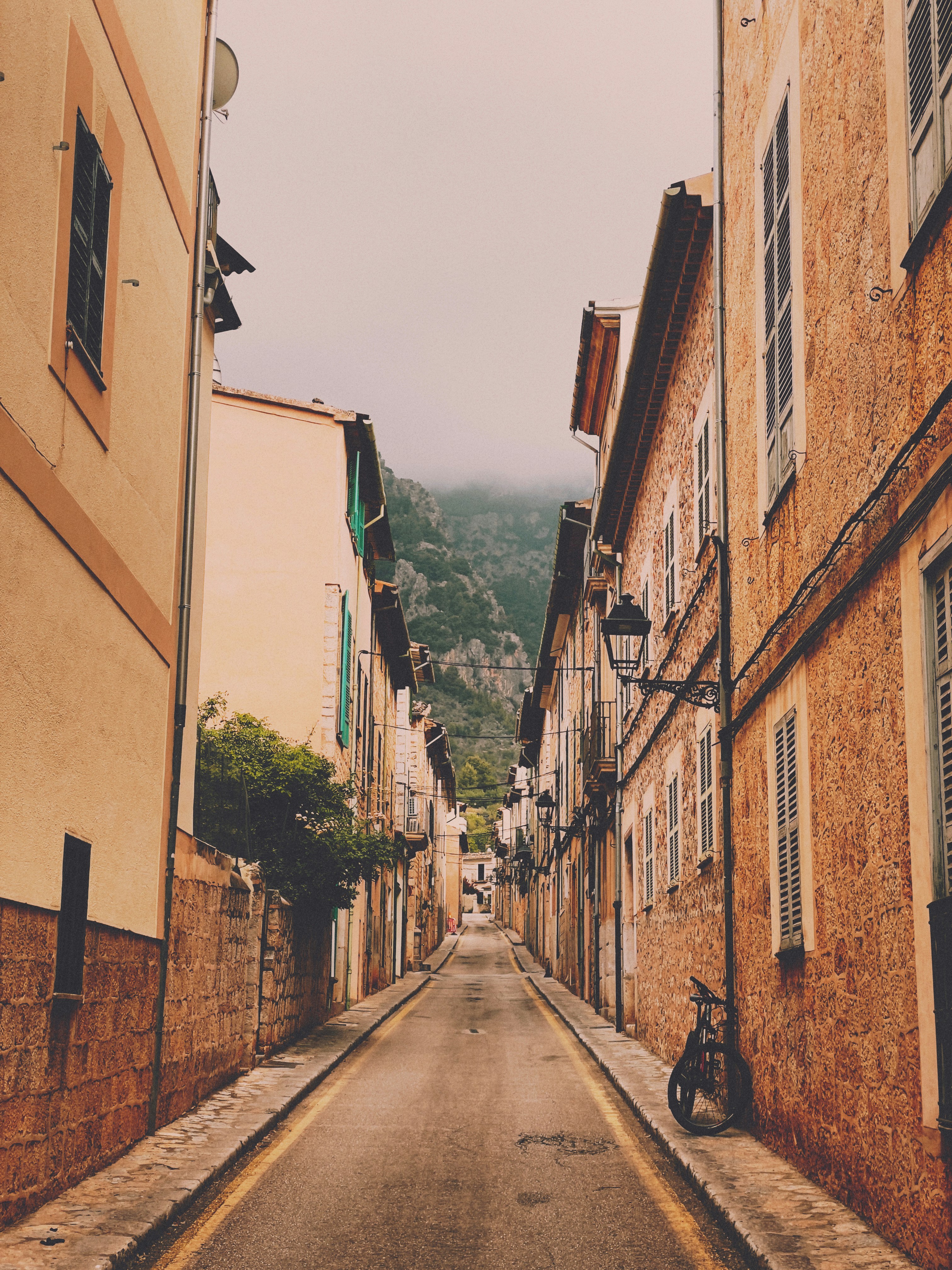 Photo by yannisabelas