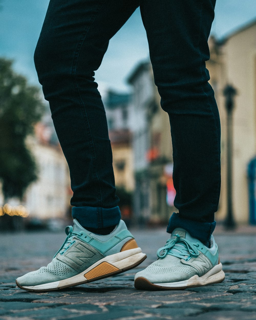 Person in blue denim jeans wearing white and gold nike sneakers photo –  Free Grodno Image on Unsplash