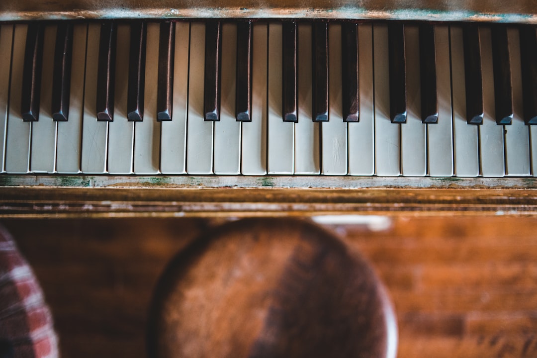 brown and white piano keys