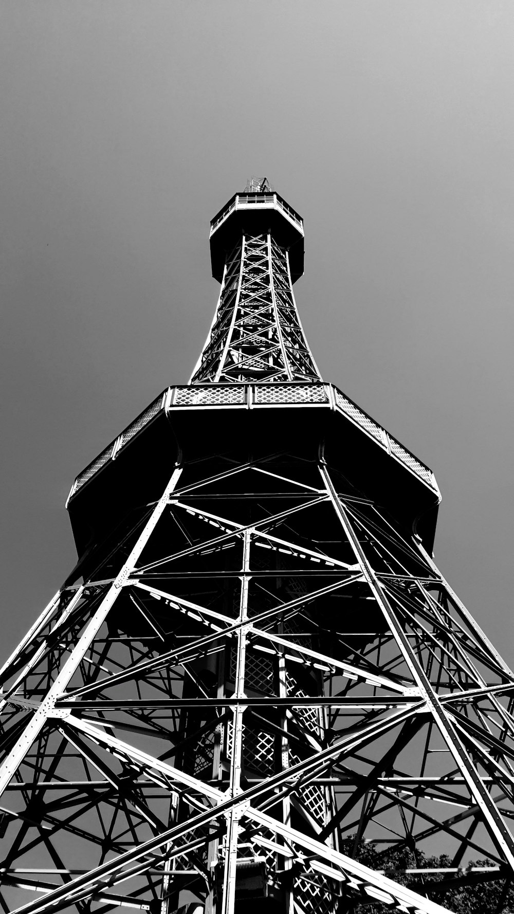 grayscale photo of eiffel tower