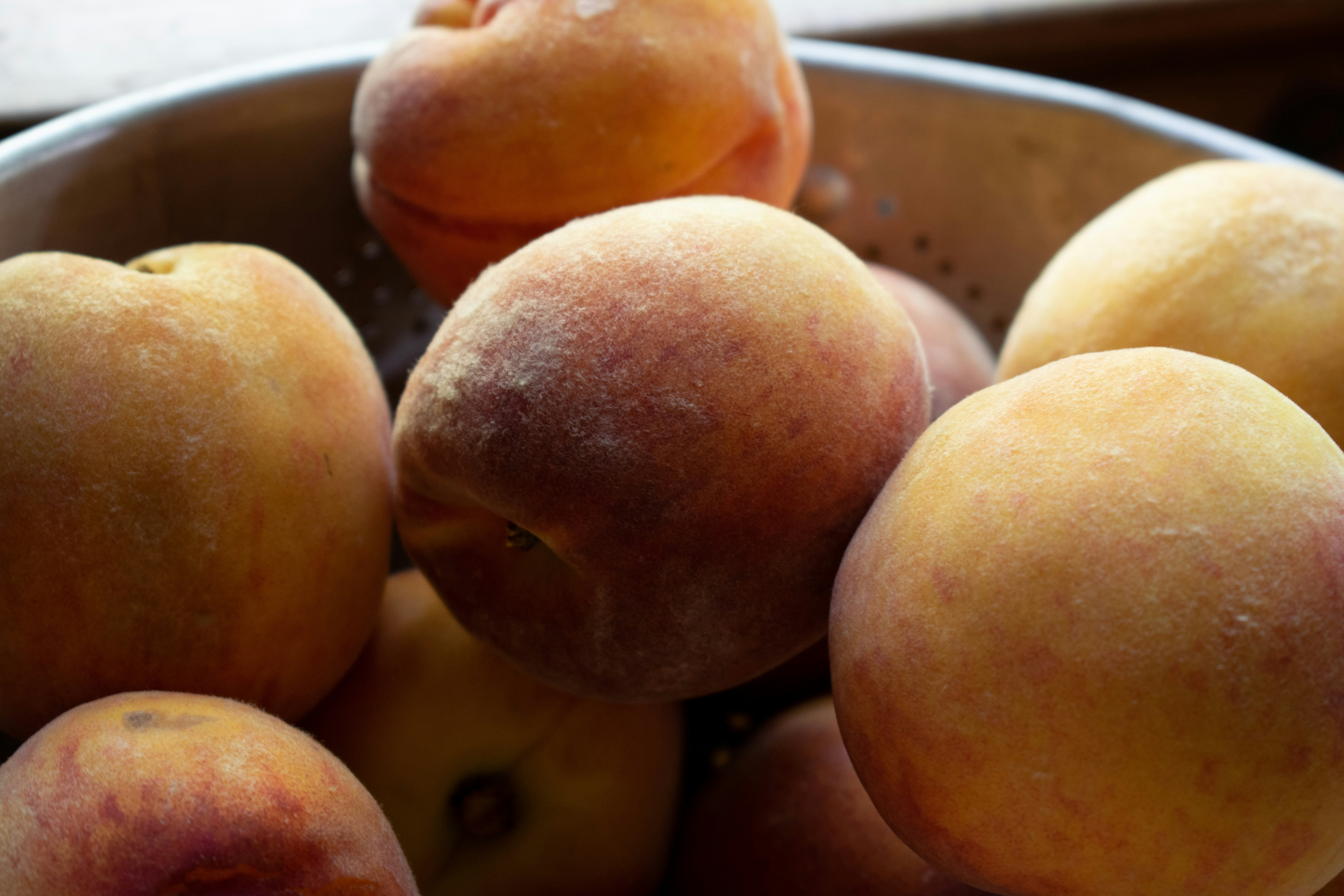 What is Poisoning from Peach Pits?