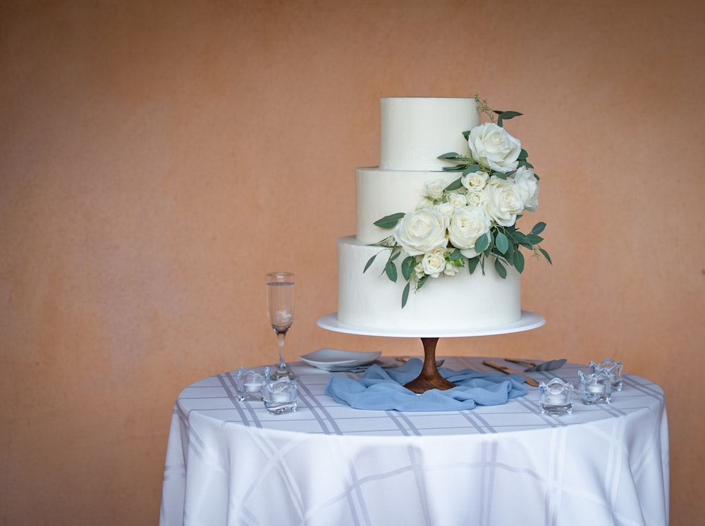 white and green floral table cloth