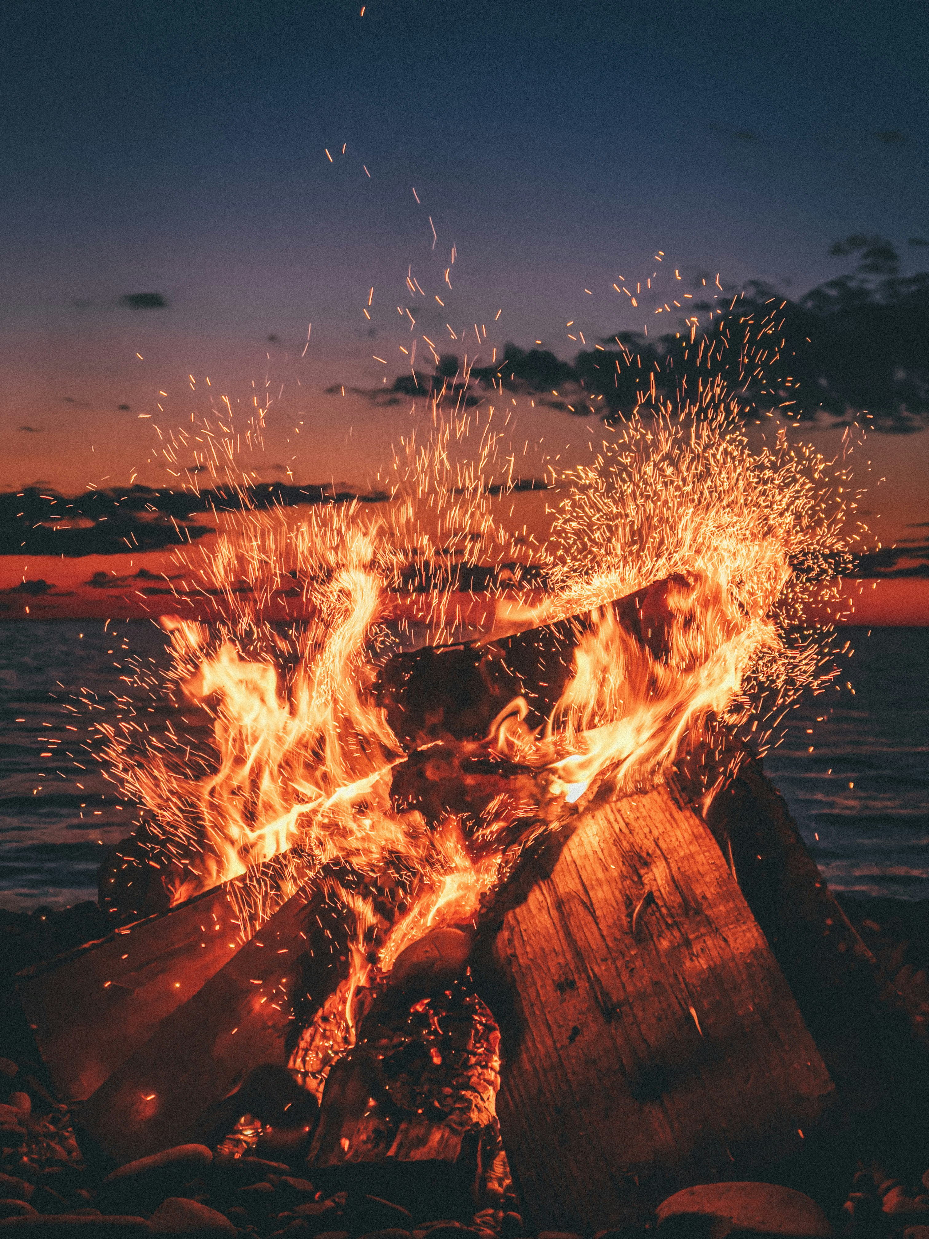 Ep 108: Google merging Bard into Assistant, Wix integrates AI for SMB content, Can GM build a better CarOS?