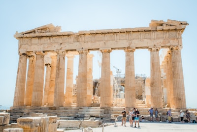 4 Lifehacks From Historic Philosophers That Will Change Your Life