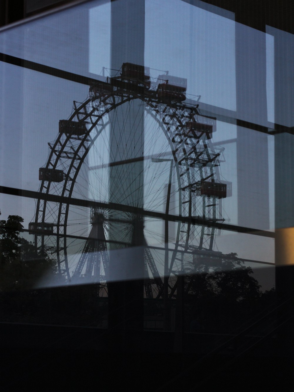 black and white ferris wheel