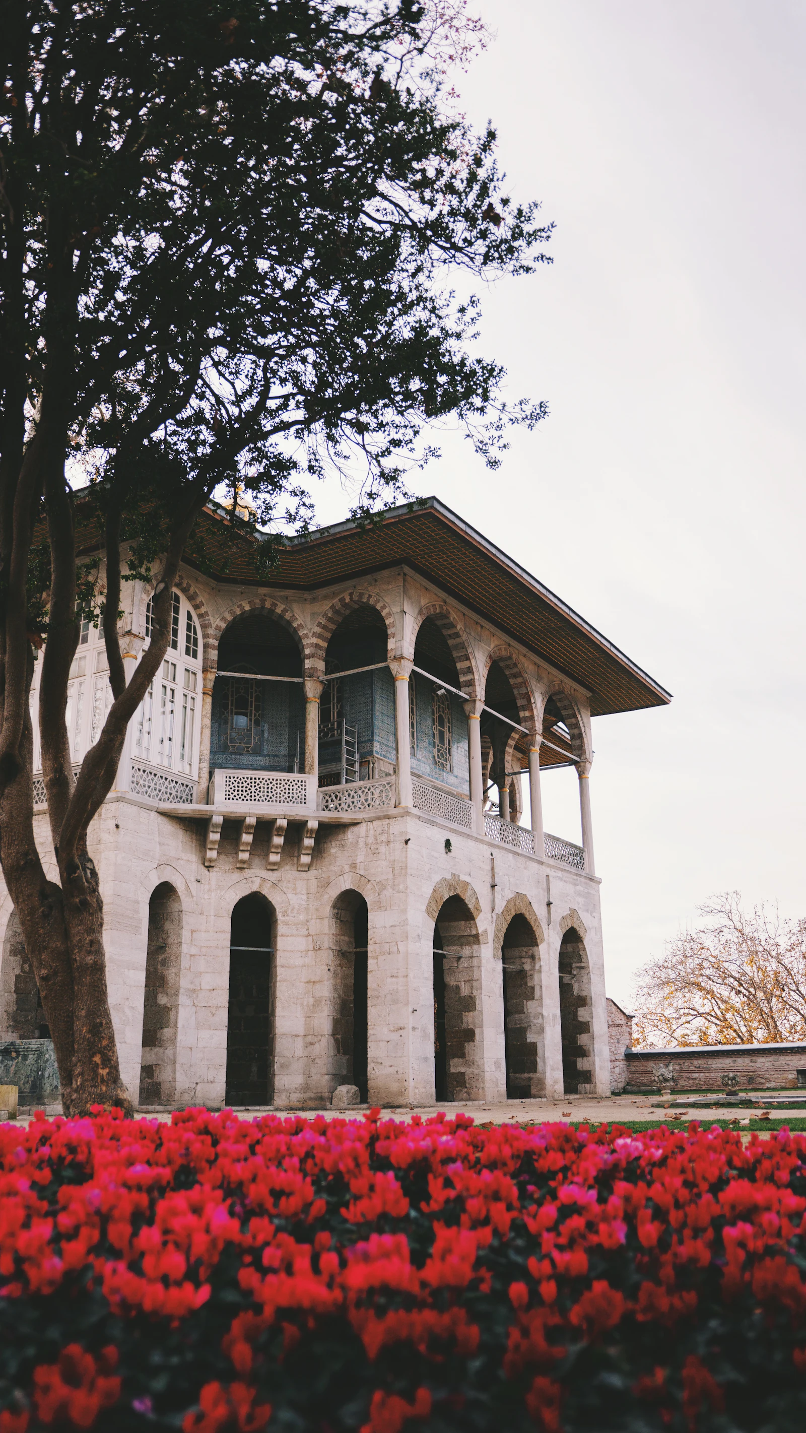 Topkapi Palace and Harem Guided Tour with Entry Ticket