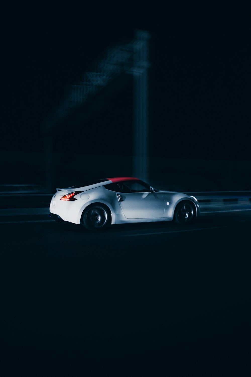 white porsche 911 on road