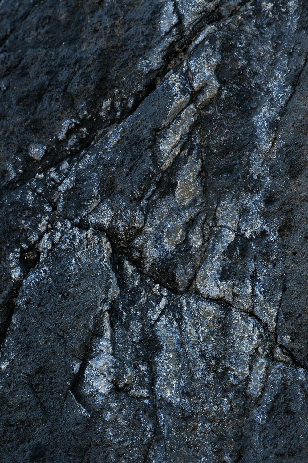 black and gray rock formation