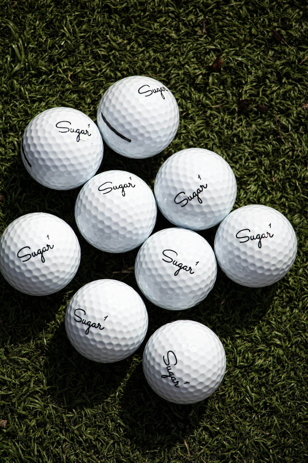 White golf ball on green grass photo – Free Golf ball Image on Unsplash