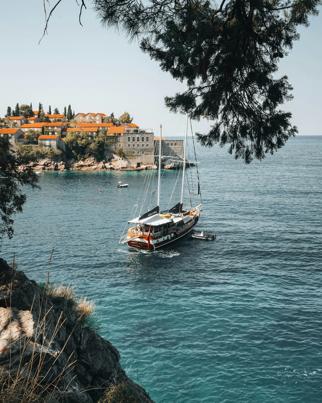 Coastal and oceanic landforms photo spot Sveti Stefan Petrovac