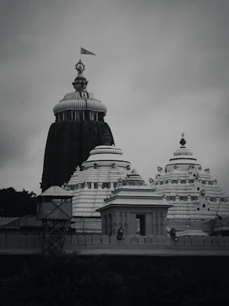 grayscale photo of a building