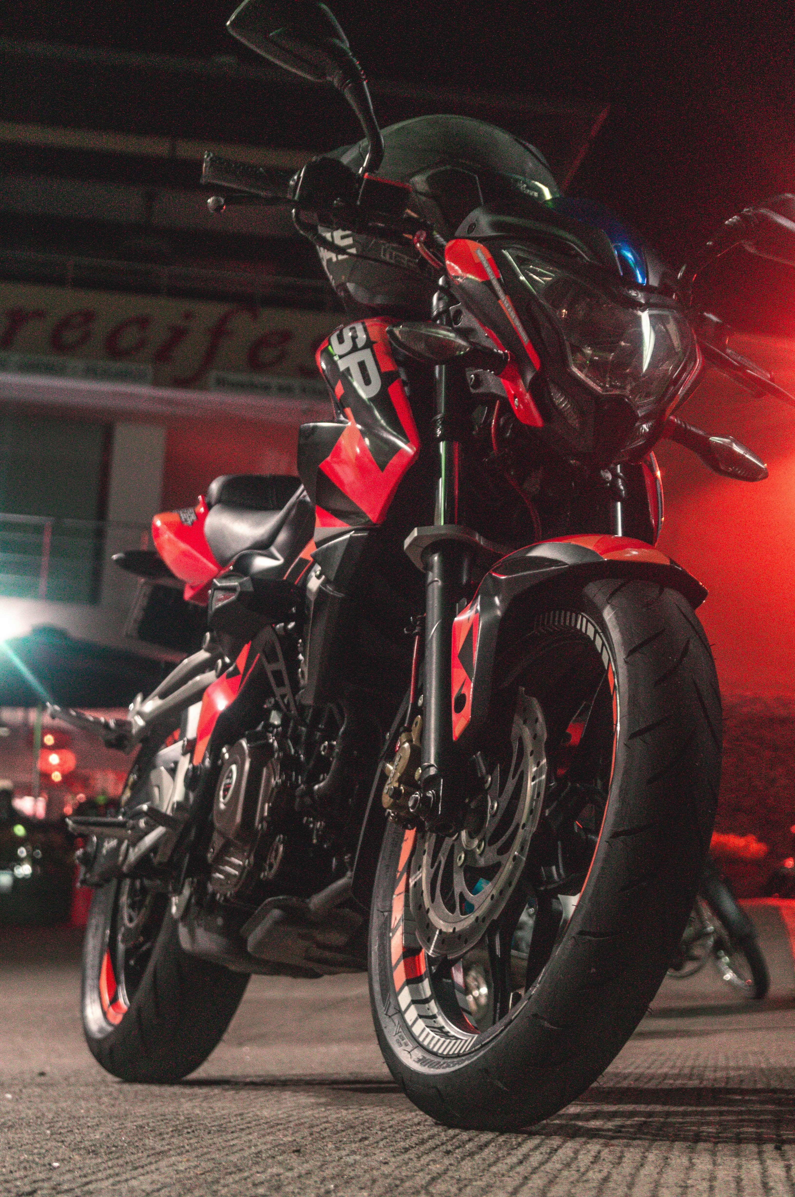 Black and red sports bike photo – Free Motorcycle Image on Unsplash