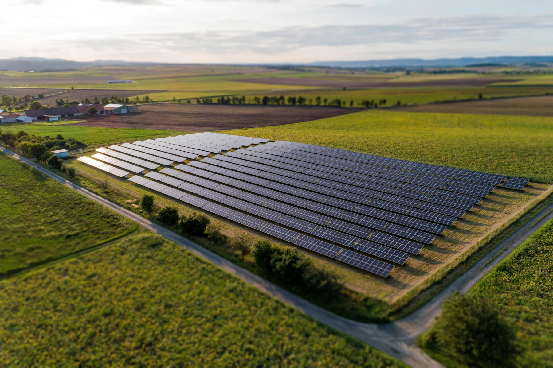 Acheter une maison avec des panneaux solaires : les vérifications