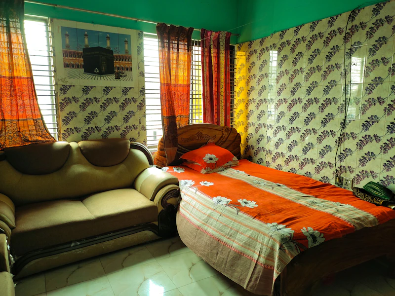 Best Guesthouses and Homestays in Alang for a More Local Experience
