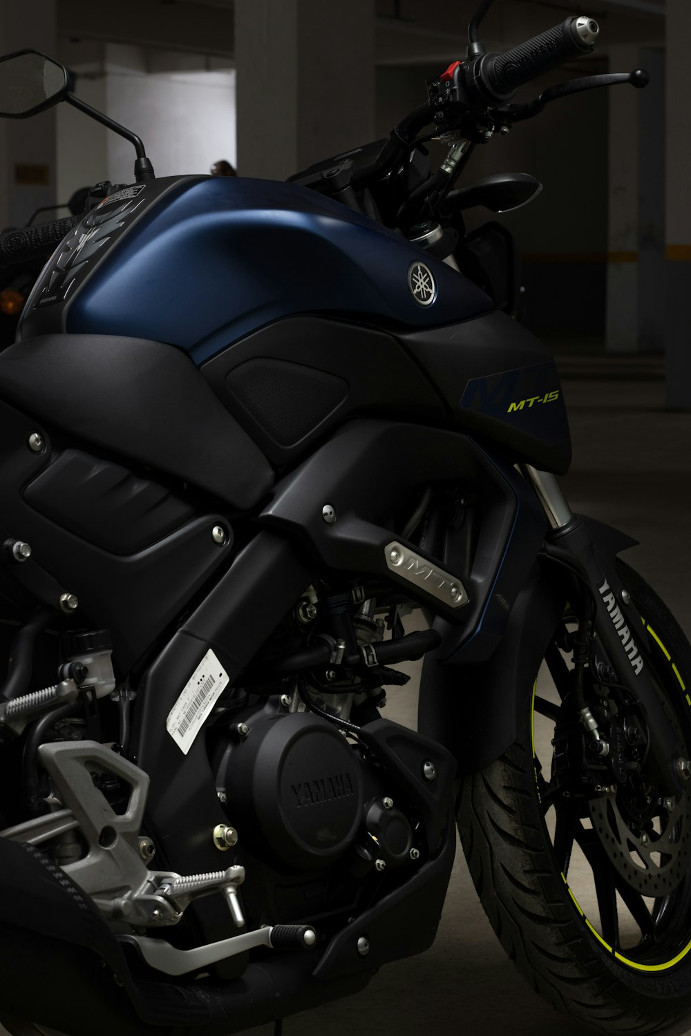 blue and black bmw sports bike