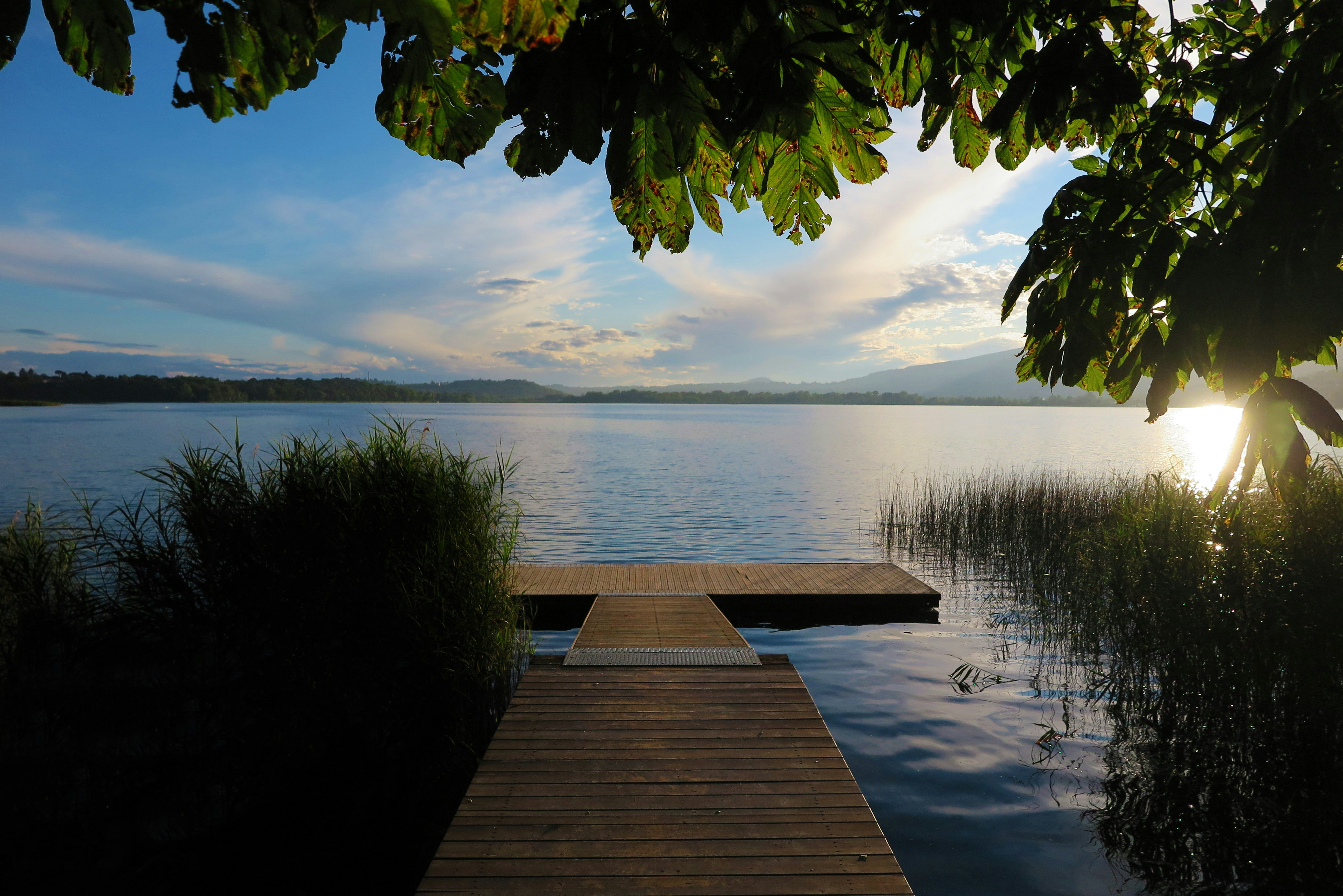 5 Lakeside Retreats for Peaceful Slow-Travel for Offbeat Escapes