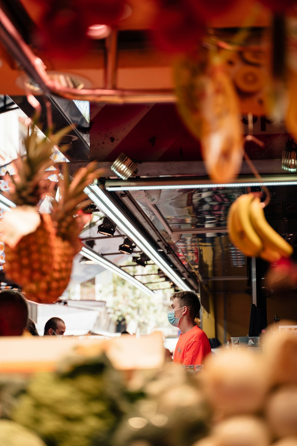 Personen im Restaurant tagsüber