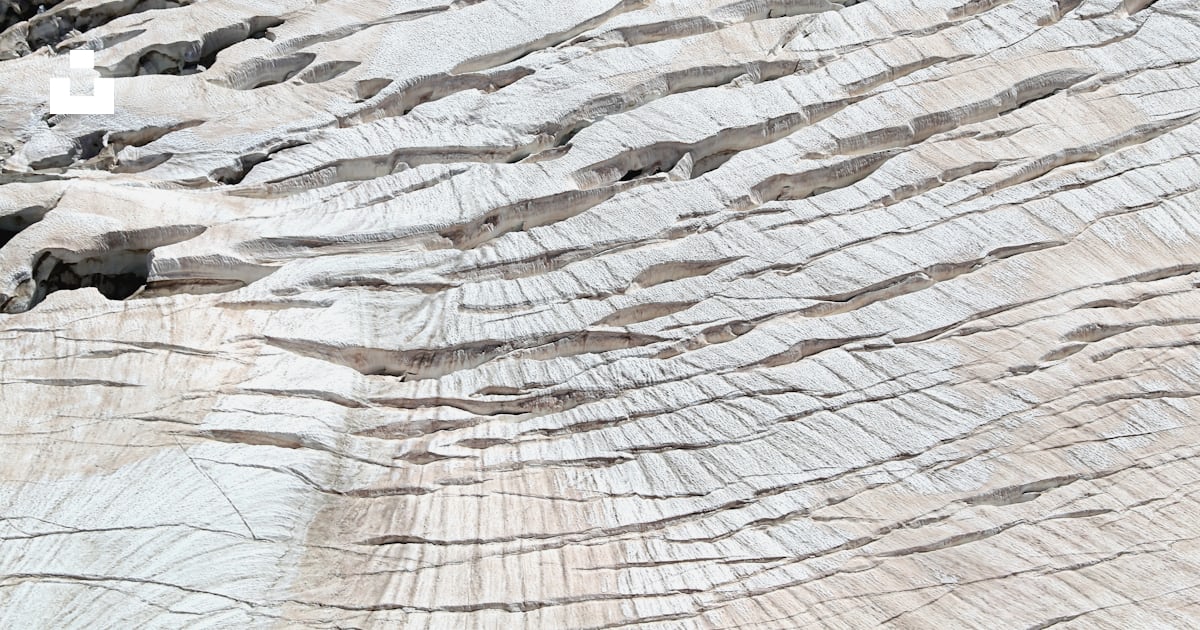 Foto zum Thema Graue Felsformation tagsüber Kostenloses Bild zu Mont