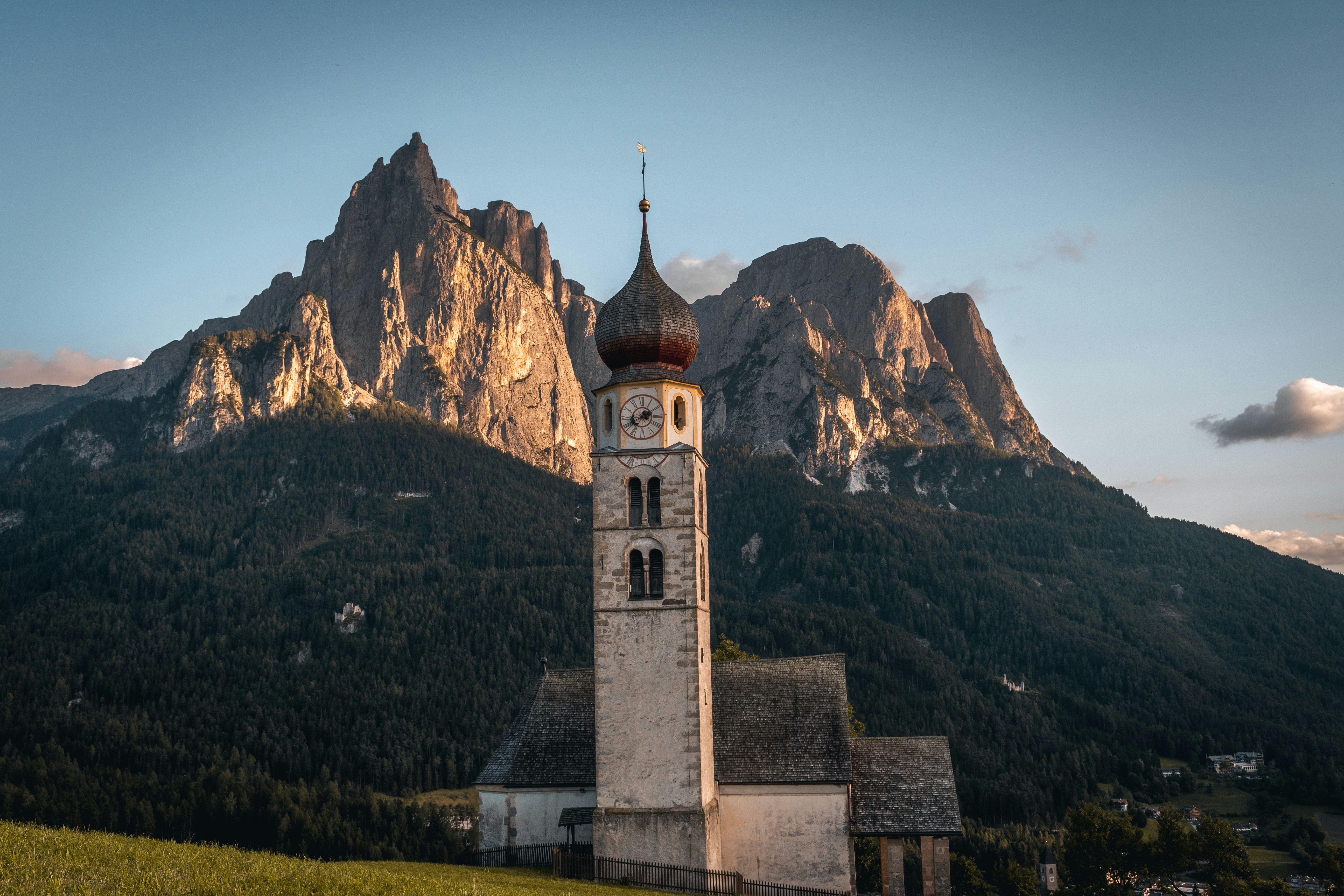 Photo by lukaskonvica