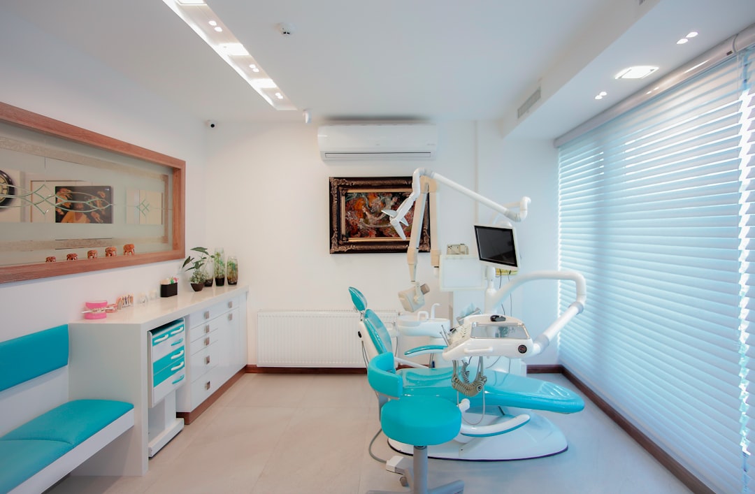 Clinique dentaire : comment se rendre dans une clinique ?