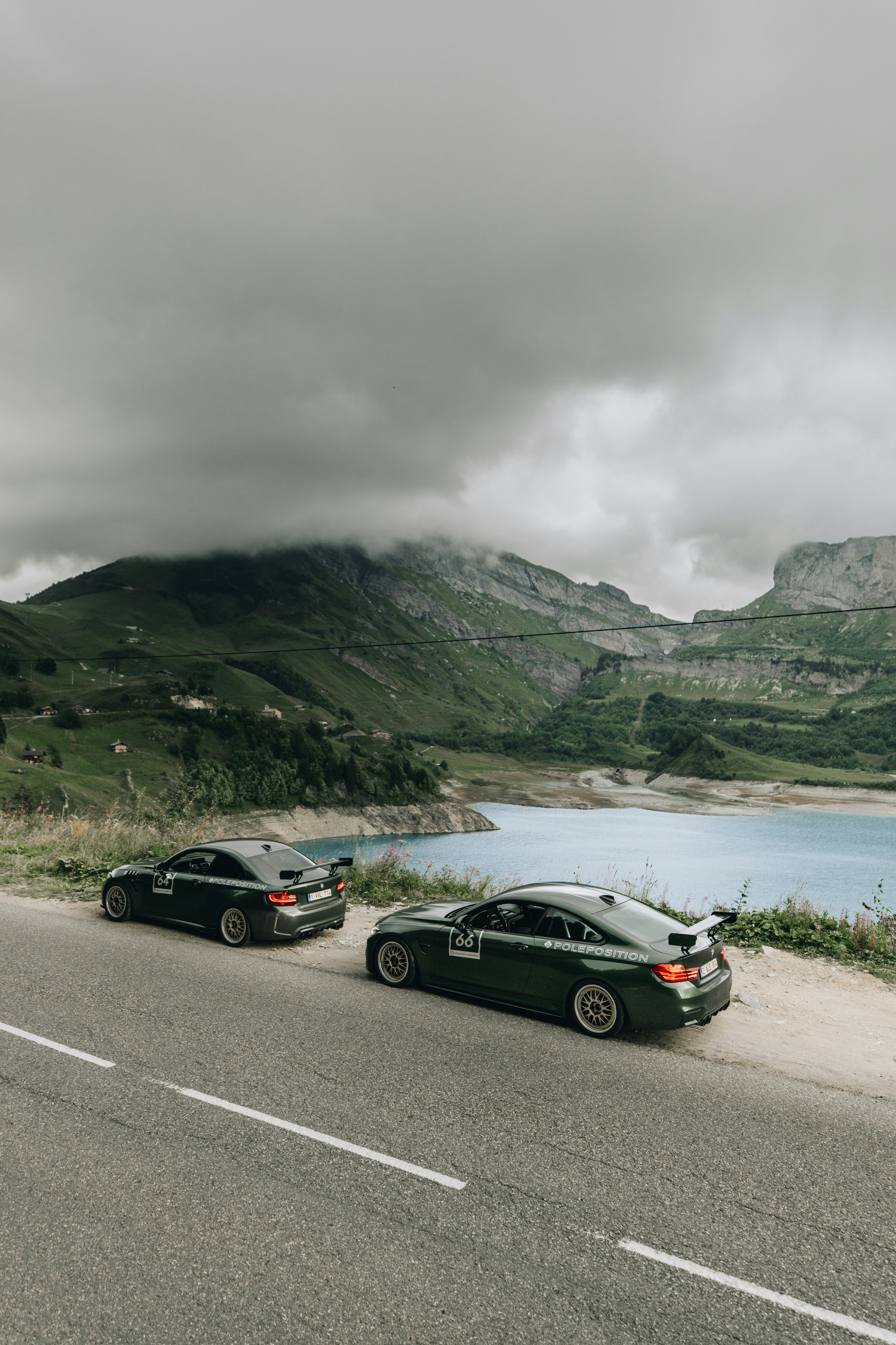 Photo by lorenzohamers