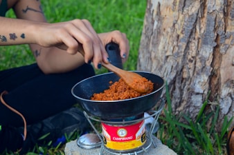 How to Pack 5 Days of Backpacking Food Under 8 Pounds