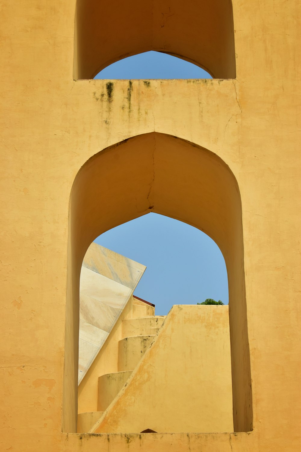 brown concrete building during daytime