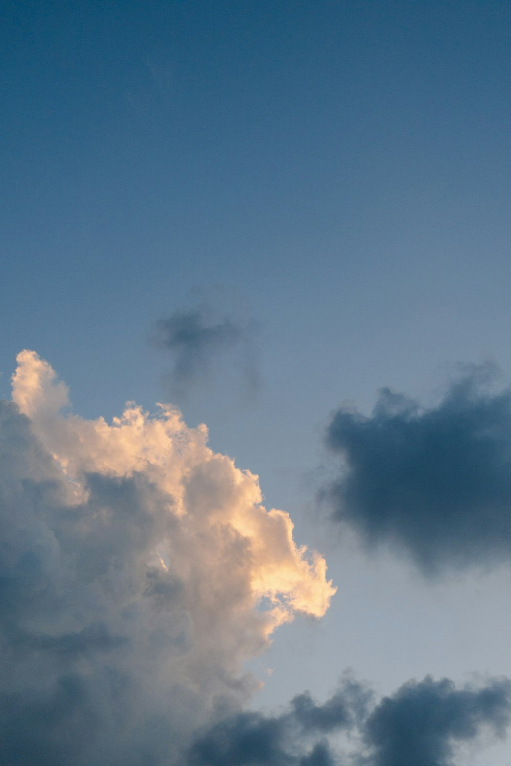 white clouds and blue sky during daytime