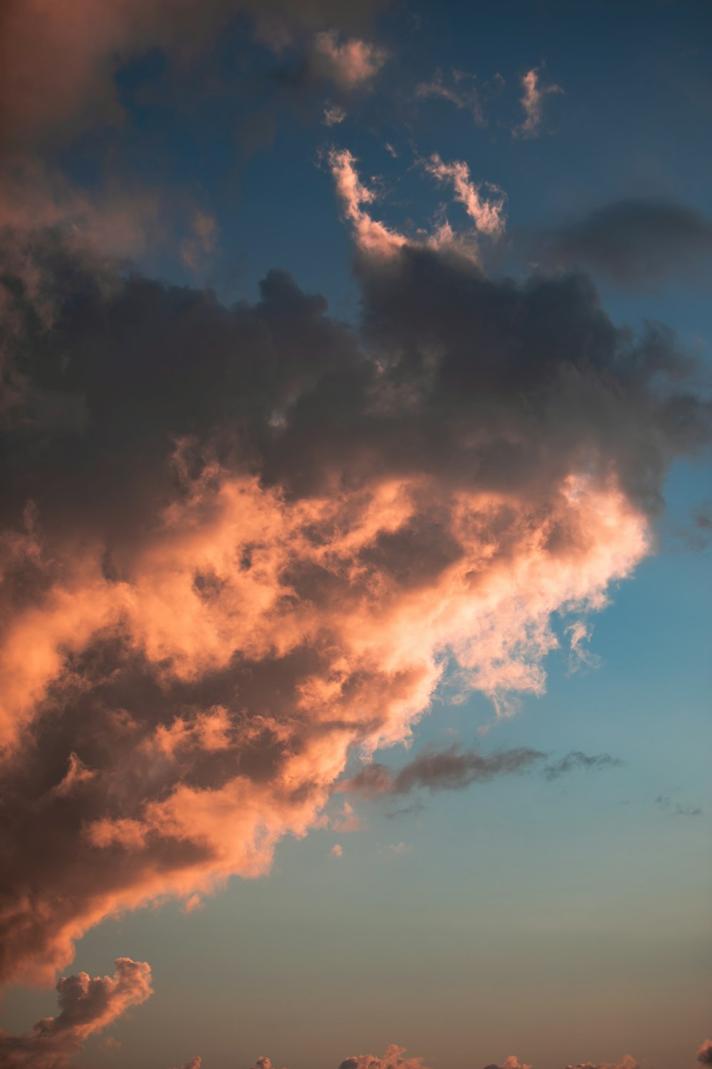 white clouds and blue sky during daytime