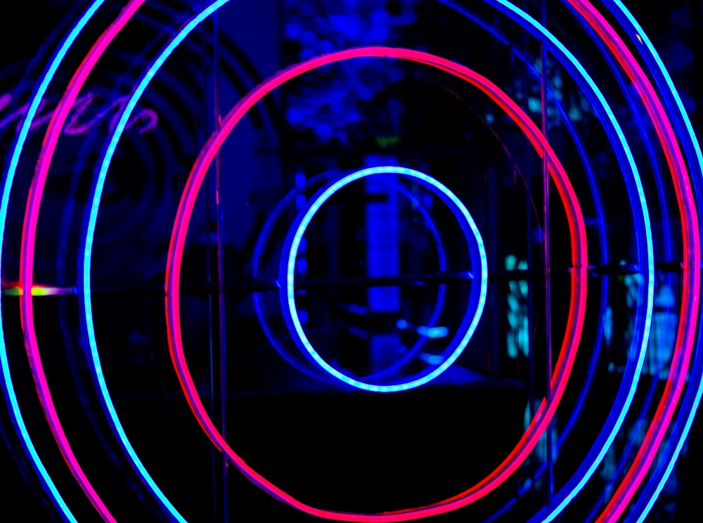 fond d’écran numérique de lumière violette et bleue