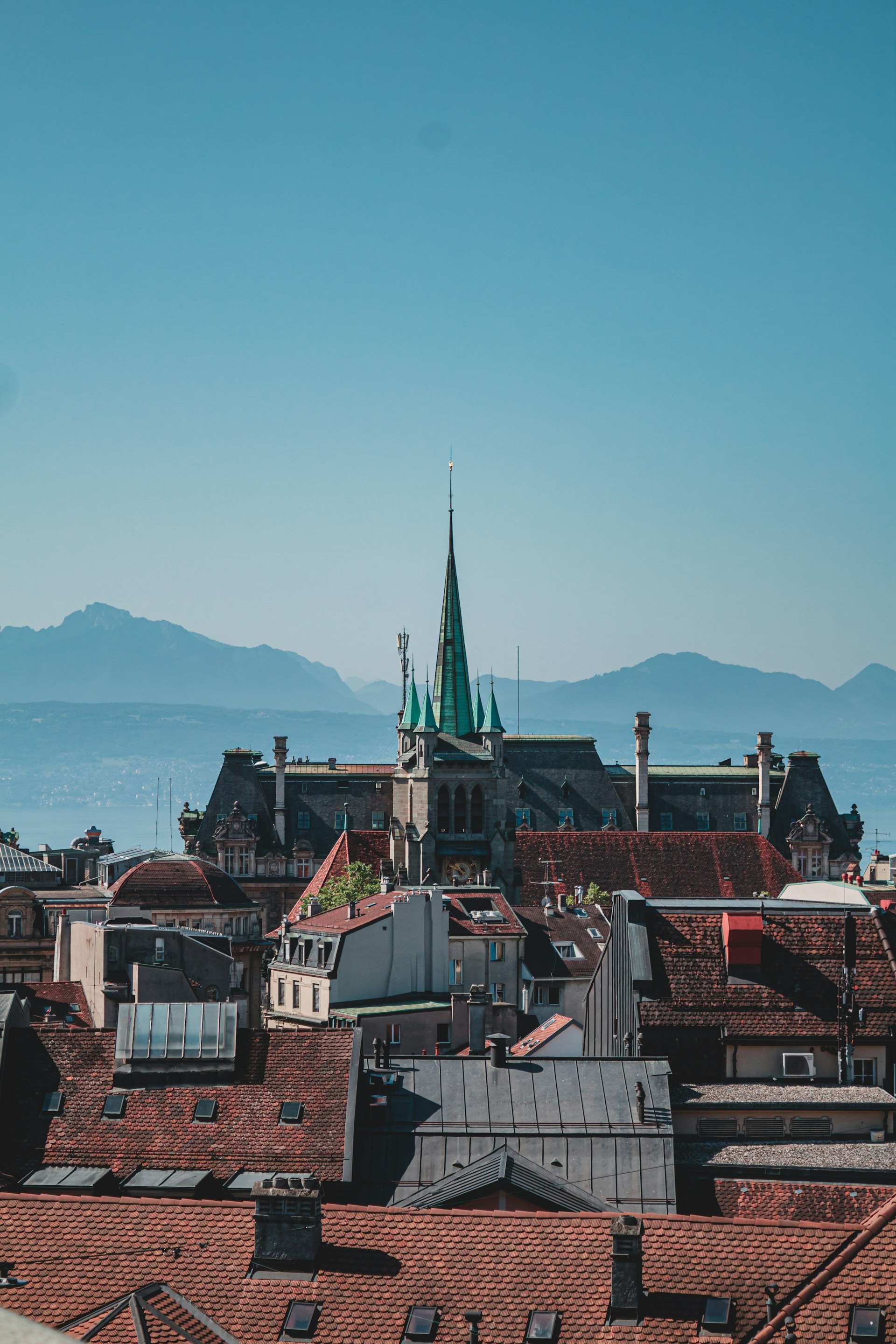 houses near body of water during daytime