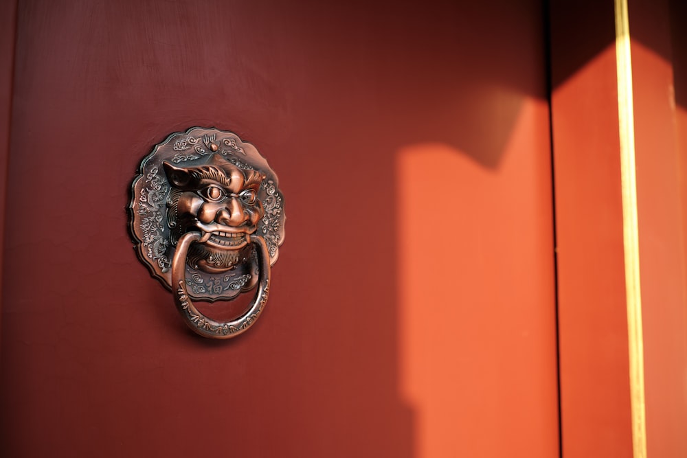 silver lion head door handle