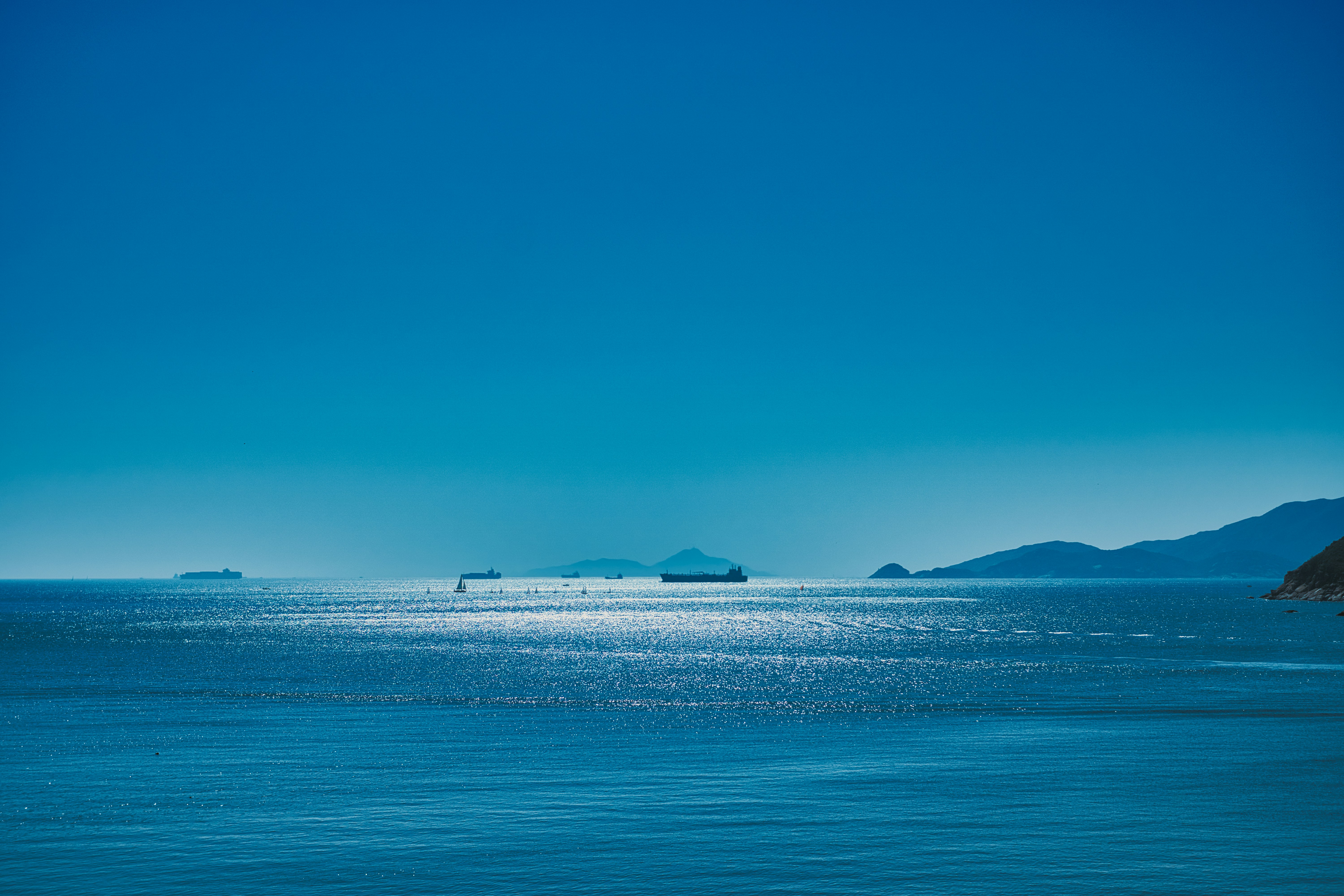 Photo by thomaskinto