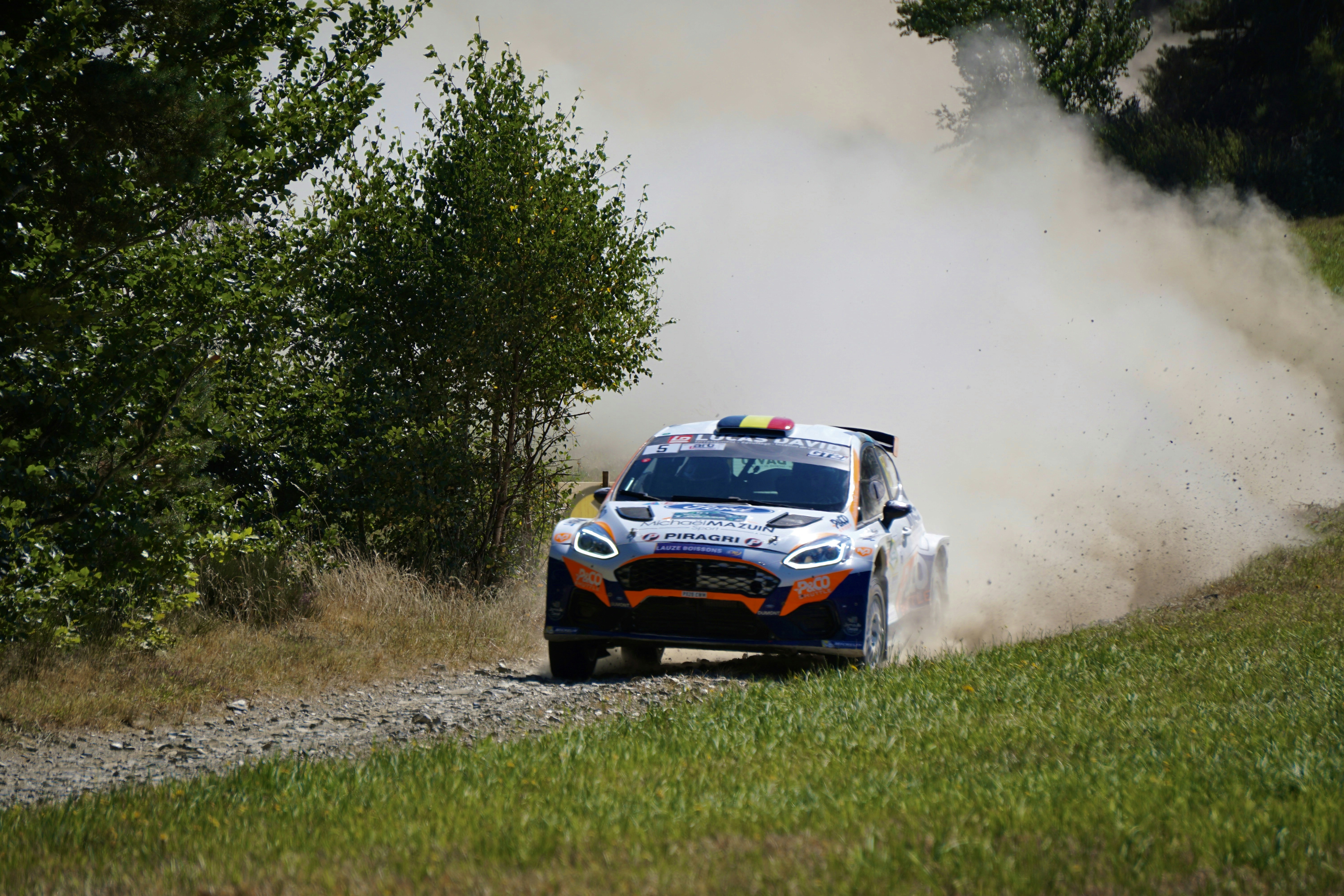 black and red porsche 911 on road, Rally terre Lozère 