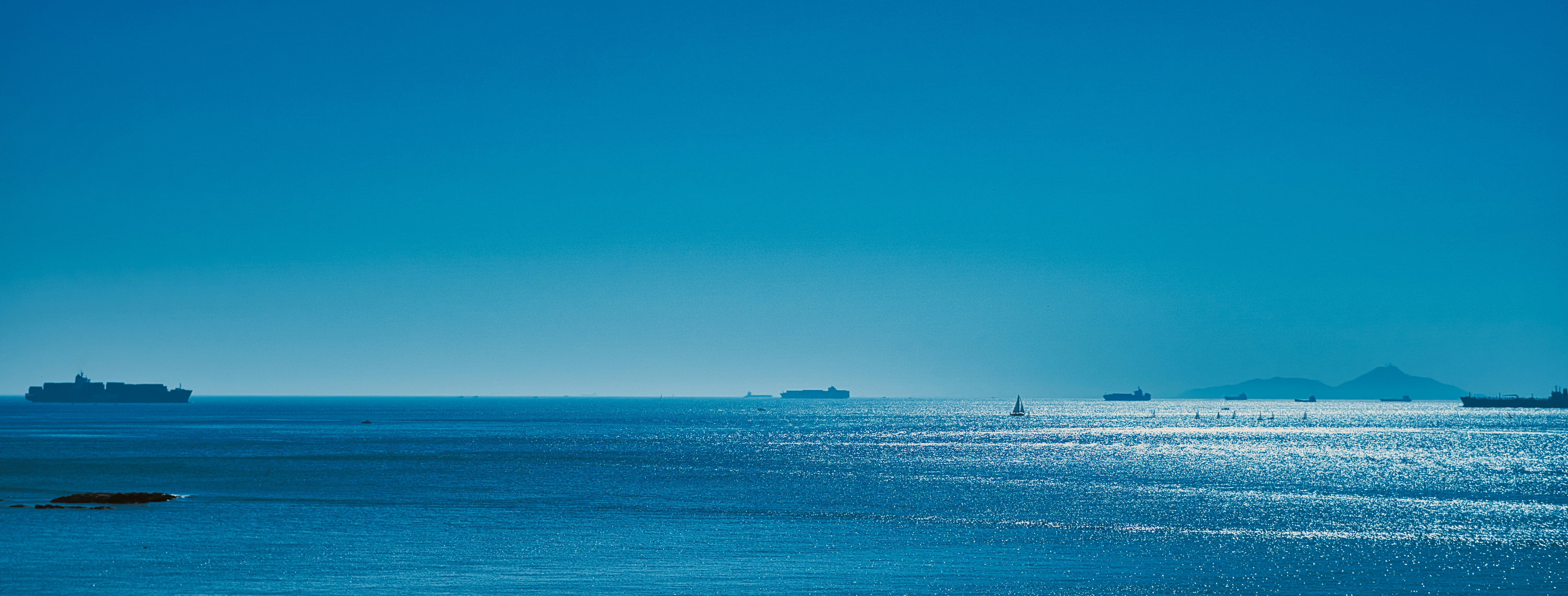 Photo by thomaskinto