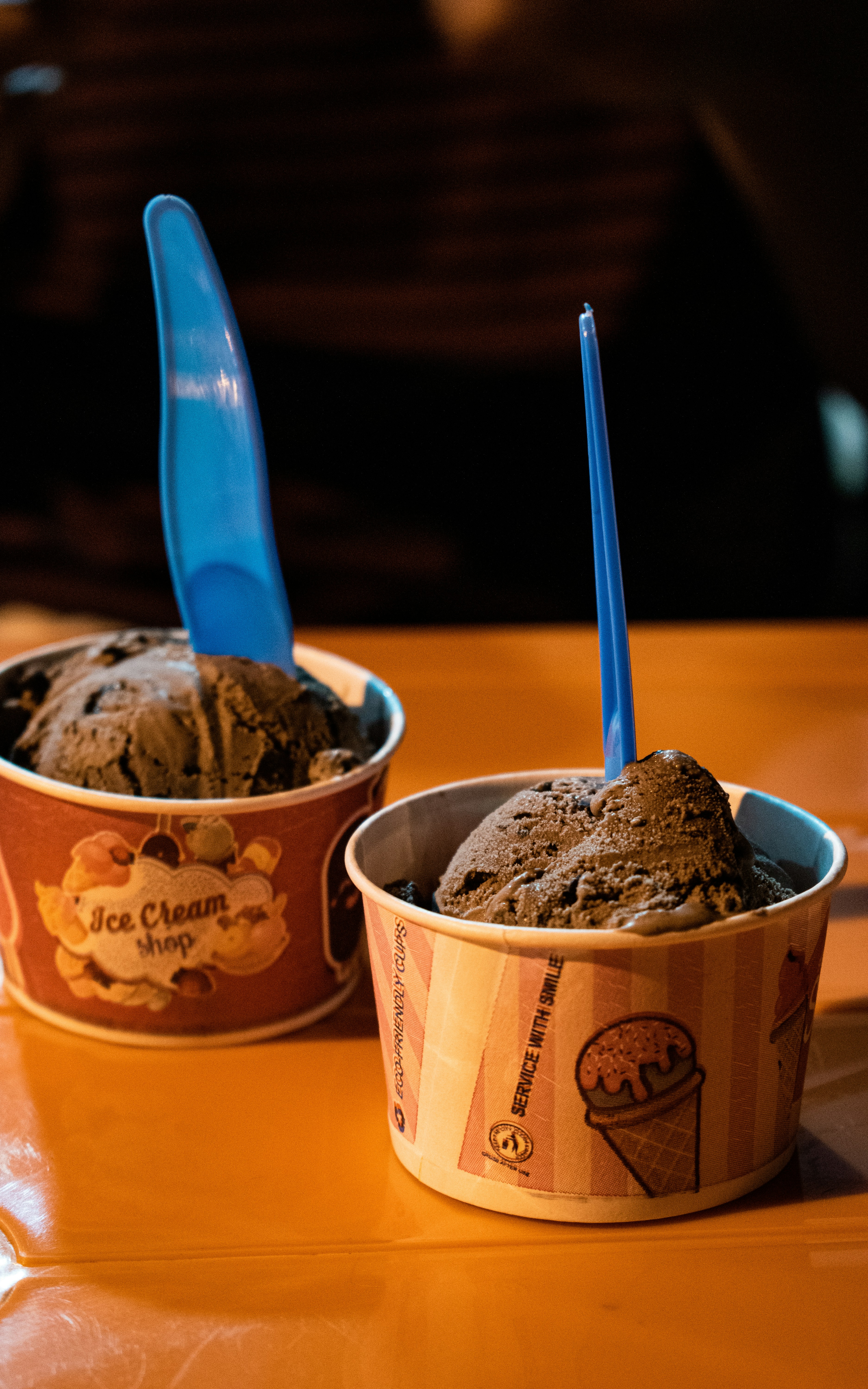 brown and white ice cream cup