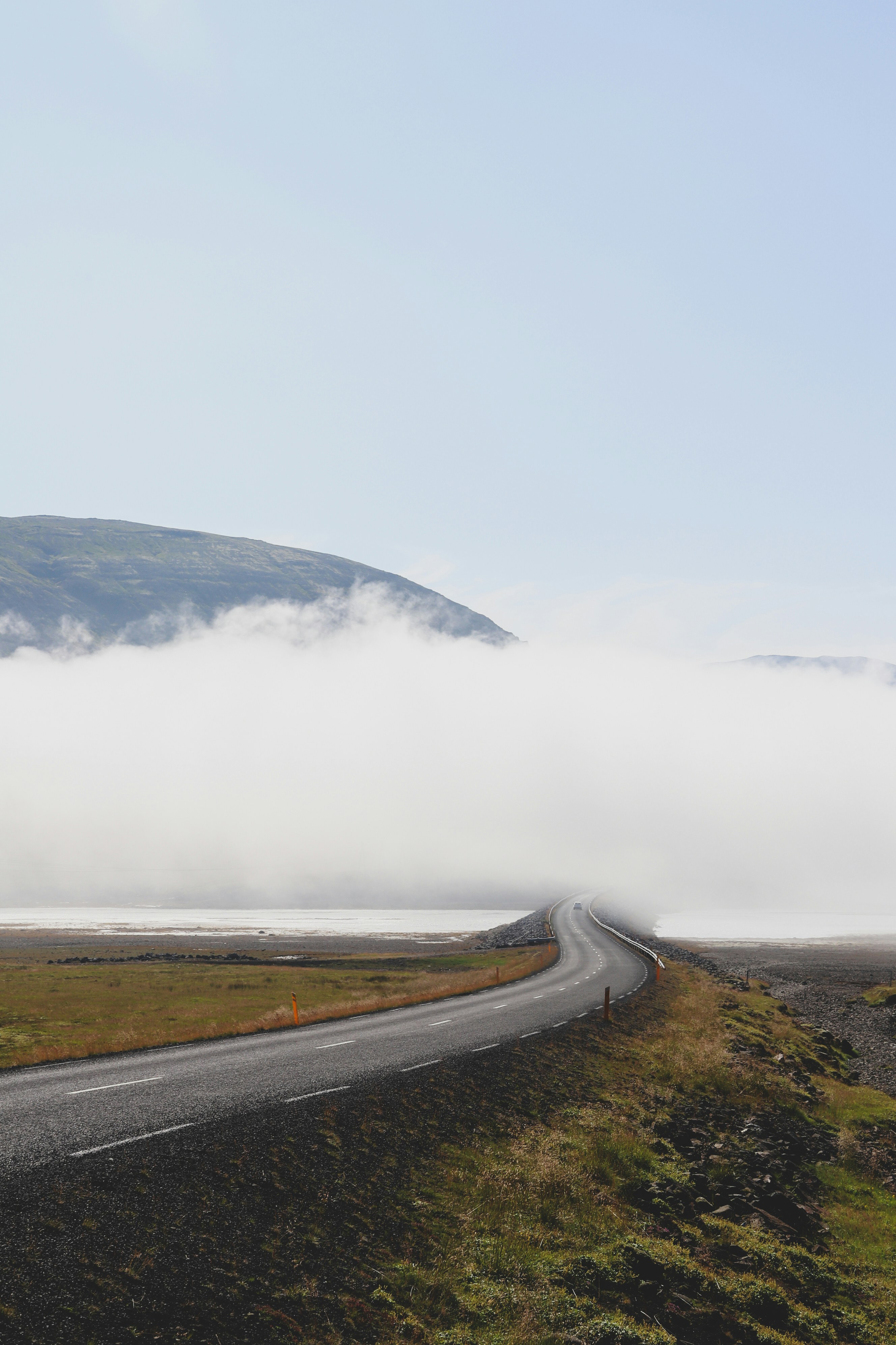 Decoding Iceland's Weather Patterns for Safe Driving