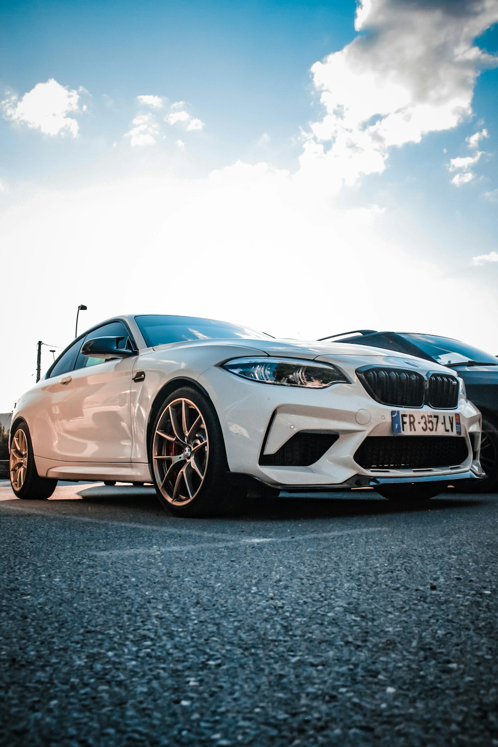 white bmw m 3 coupe