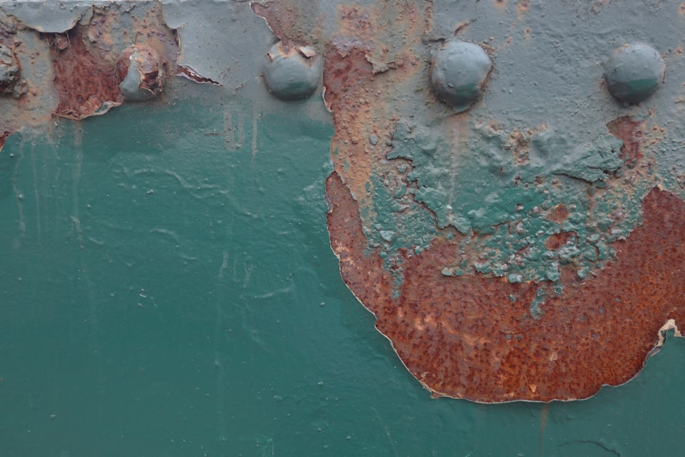 brown and green concrete wall