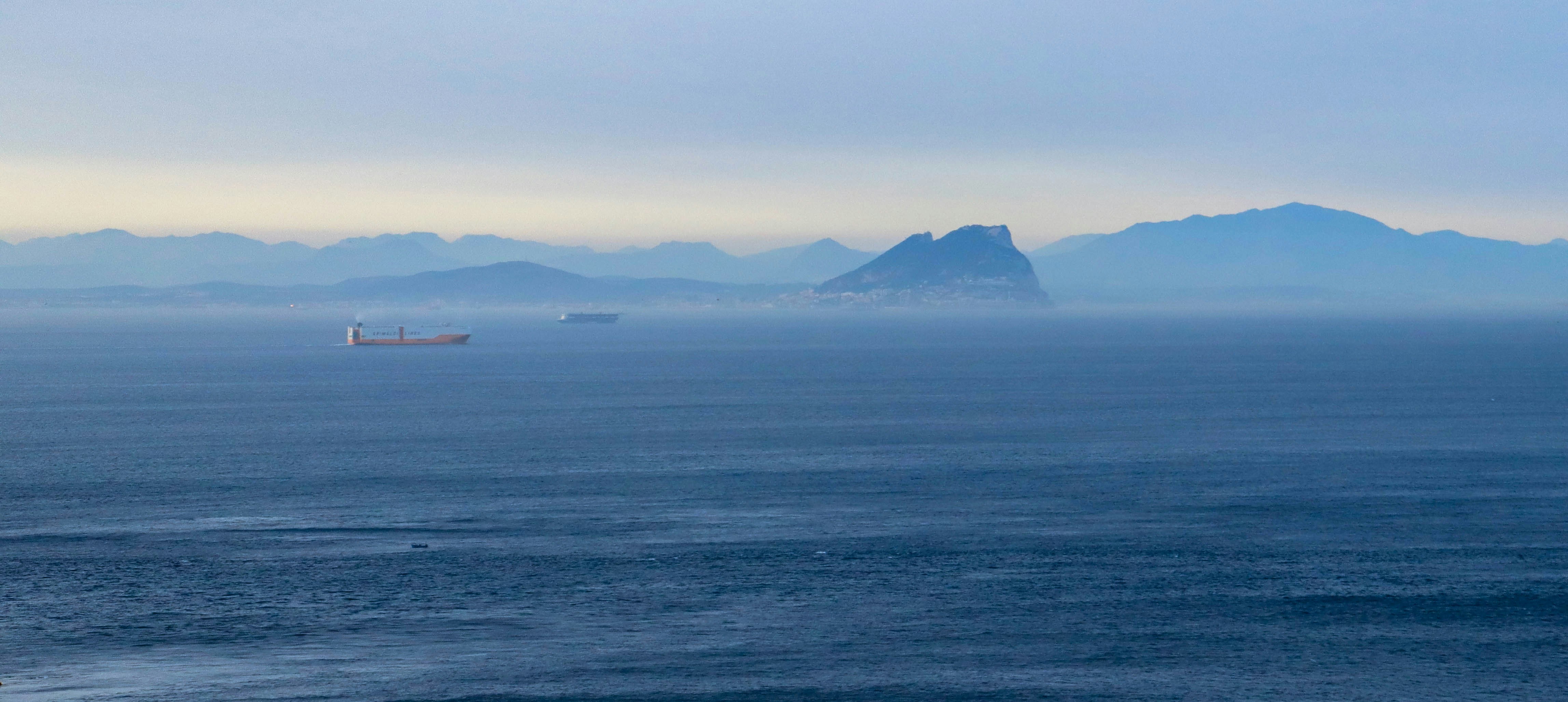 Photo by sophiaouriamchi